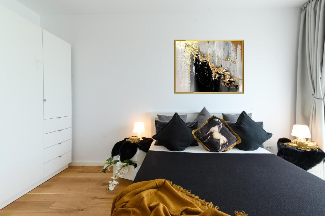 North Artistique - Aviatiei Apartment บูคาเรสต์ ภายนอก รูปภาพ