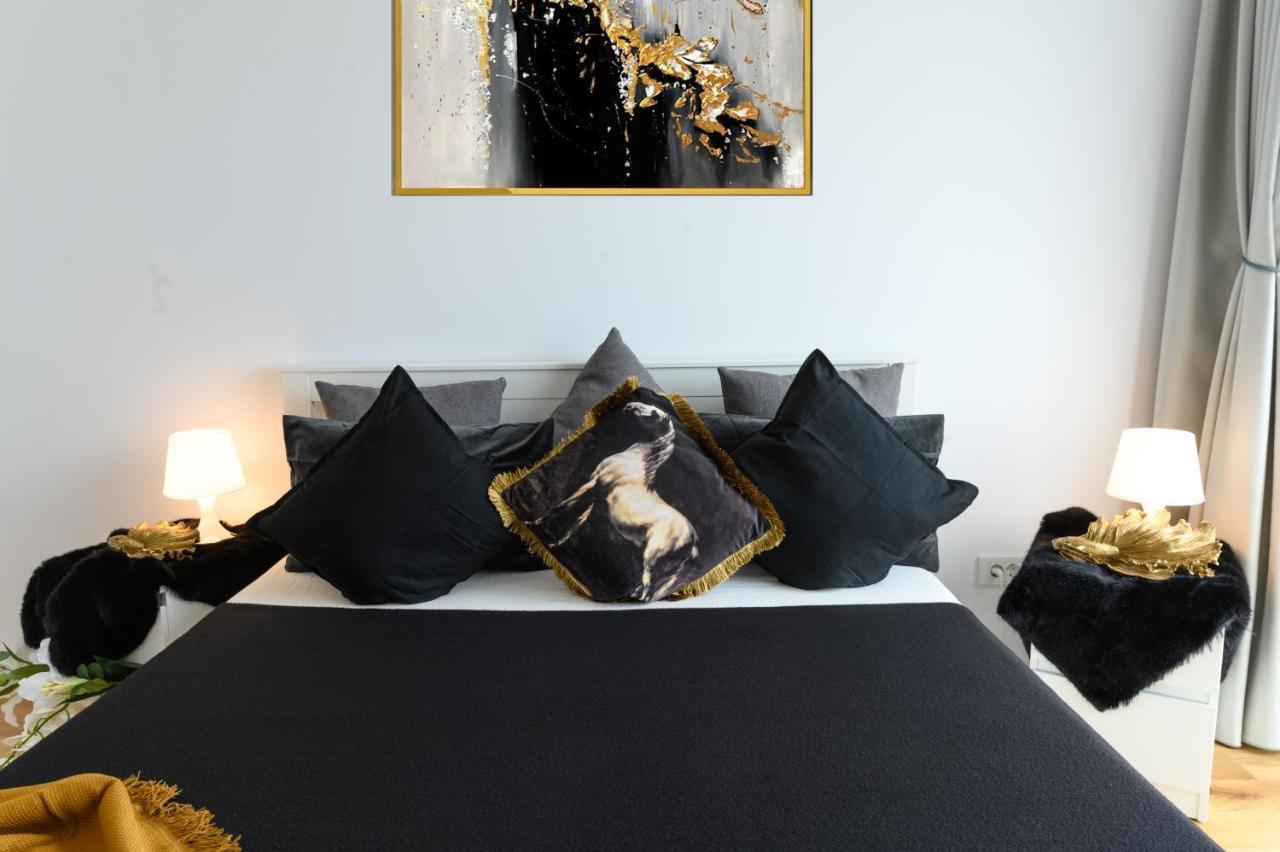 North Artistique - Aviatiei Apartment บูคาเรสต์ ภายนอก รูปภาพ