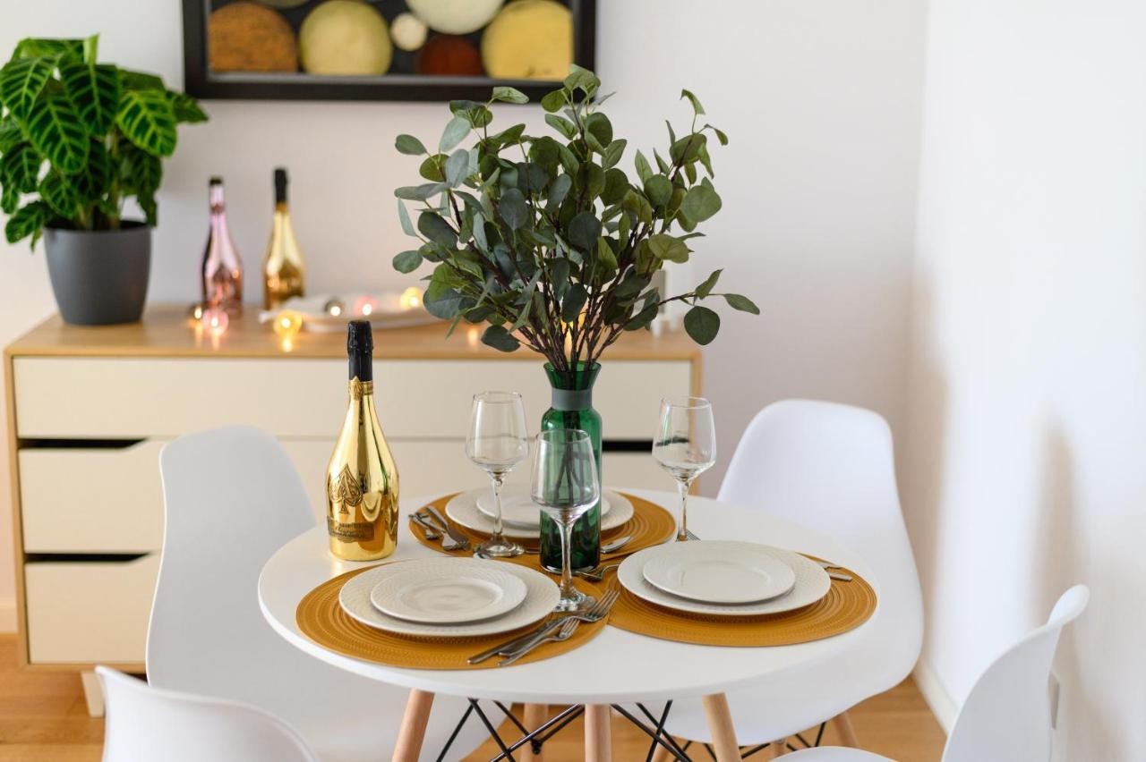 North Artistique - Aviatiei Apartment บูคาเรสต์ ภายนอก รูปภาพ