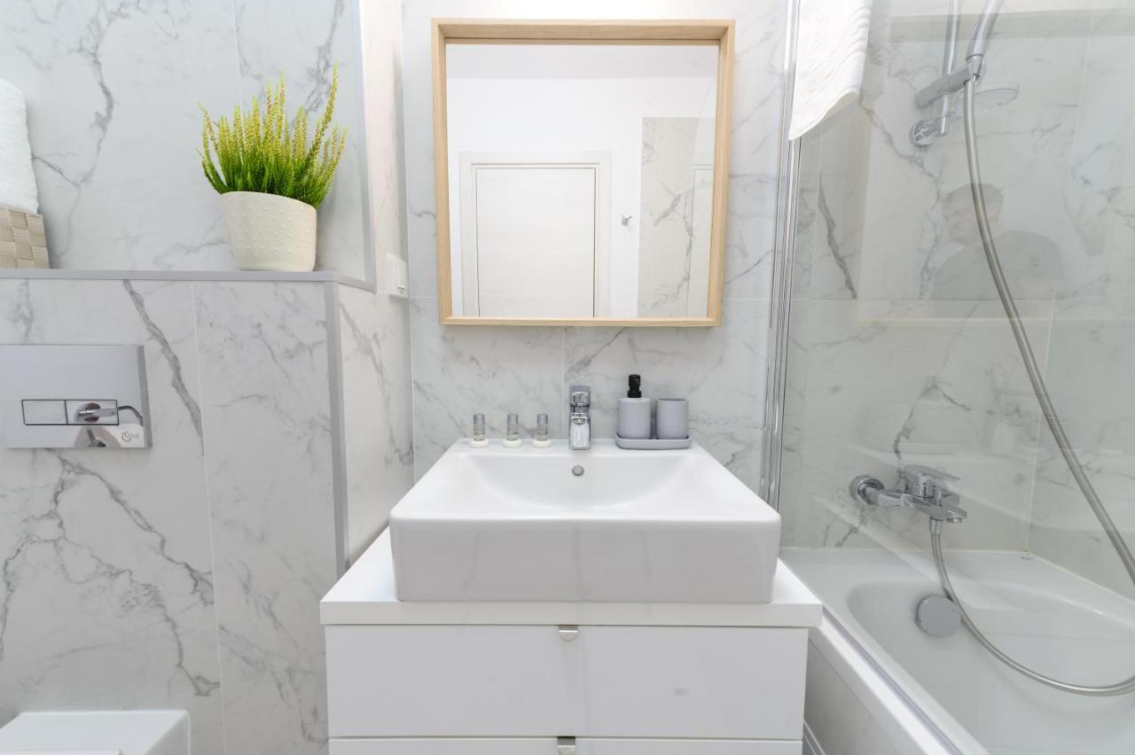 North Artistique - Aviatiei Apartment บูคาเรสต์ ภายนอก รูปภาพ