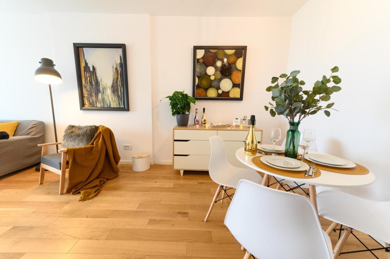 North Artistique - Aviatiei Apartment บูคาเรสต์ ภายนอก รูปภาพ